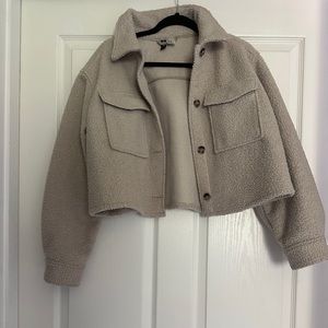 H&M Cropped Sherpa Jacket